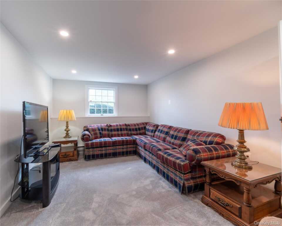 20 Priscilla Lane, Rye, NY 10573 - Photo 20 of 29