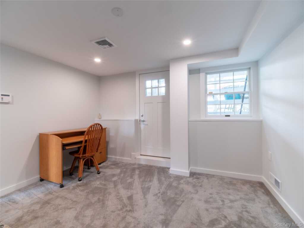 20 Priscilla Lane, Rye, NY 10573 - Photo 21 of 29