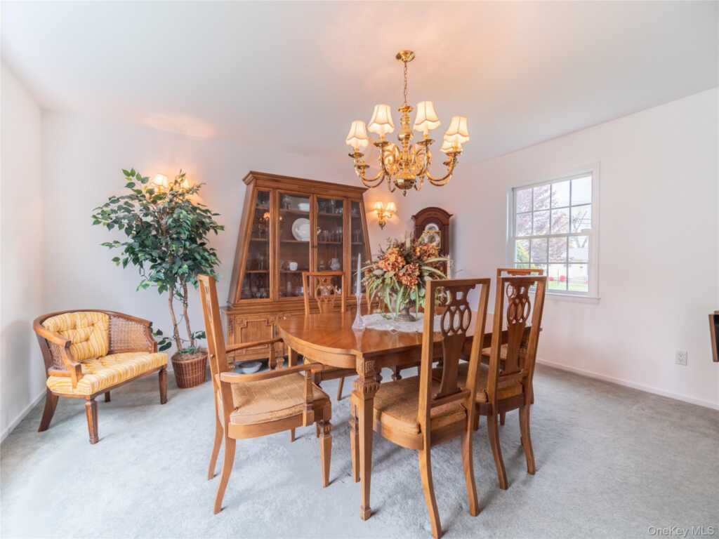 20 Priscilla Lane, Rye, NY 10573 - Photo 9 of 29