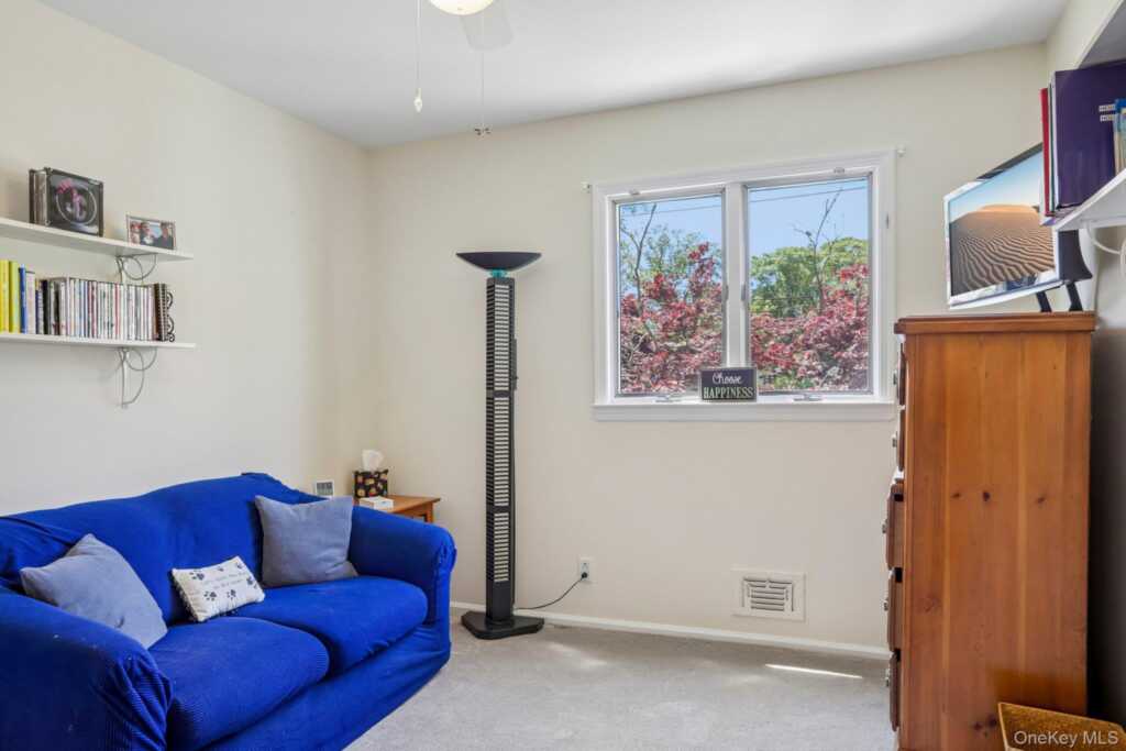 53 Shepherds Drive, New Rochelle, NY 10583 - Photo 14 of 31