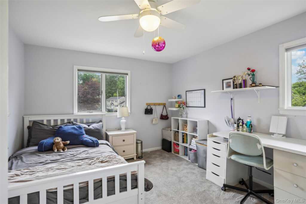 53 Shepherds Drive, New Rochelle, NY 10583 - Photo 15 of 31