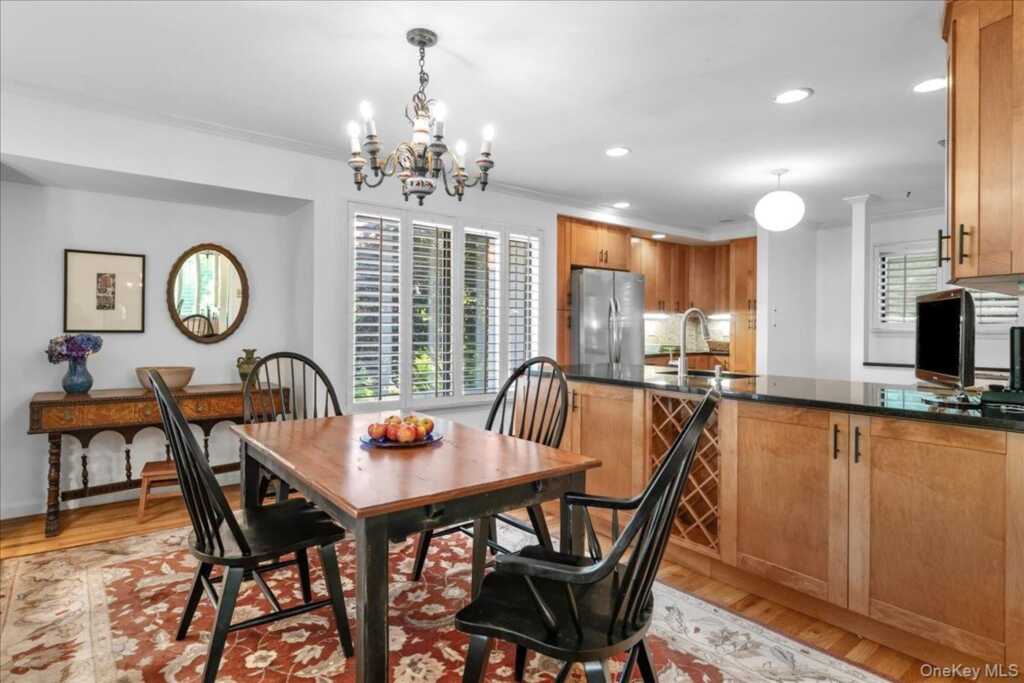 9 Salisbury Place, Nyack, NY 10960 - Photo 12 of 32