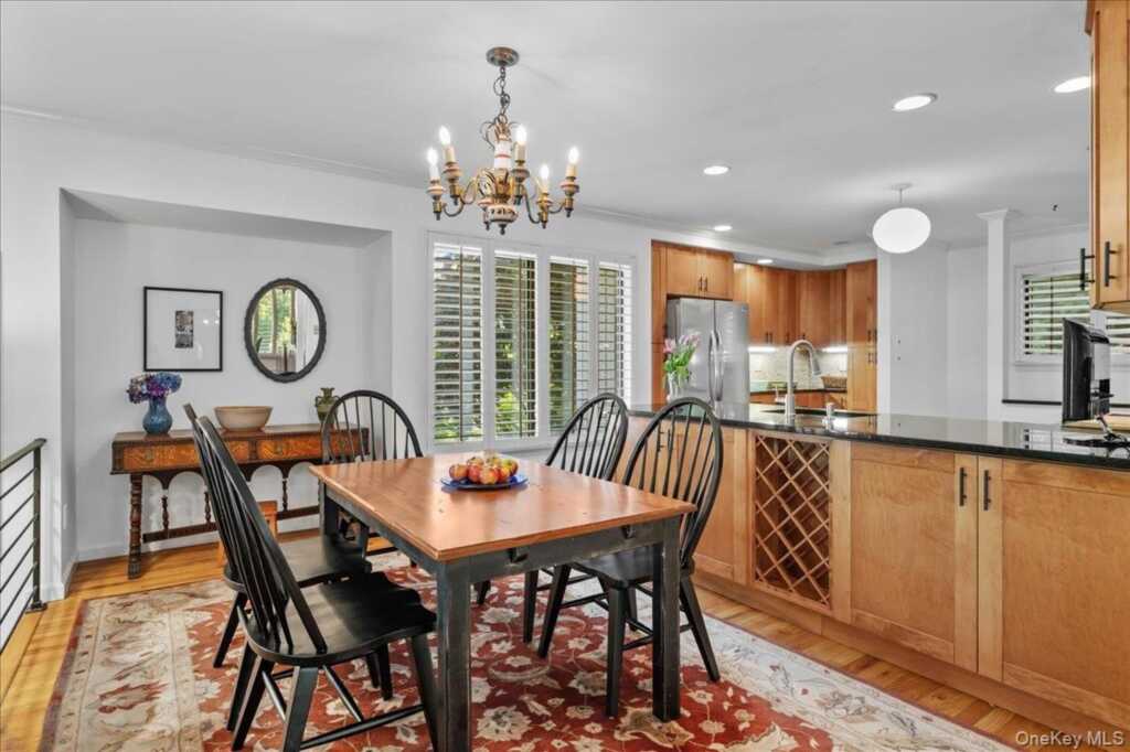 9 Salisbury Place, Nyack, NY 10960 - Photo 13 of 32