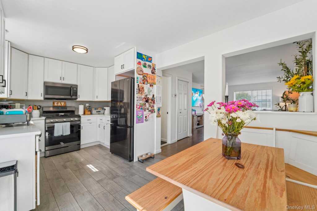 7 Sand Street, Rye, NY 10573 - Photo 10 of 30