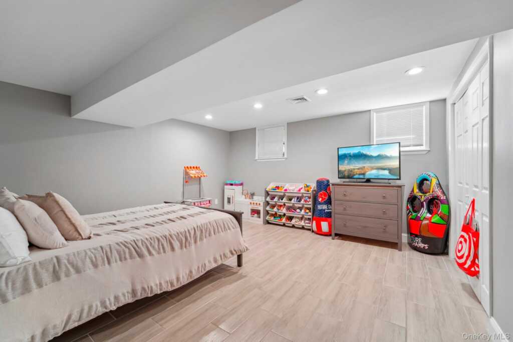 7 Sand Street, Rye, NY 10573 - Photo 22 of 30