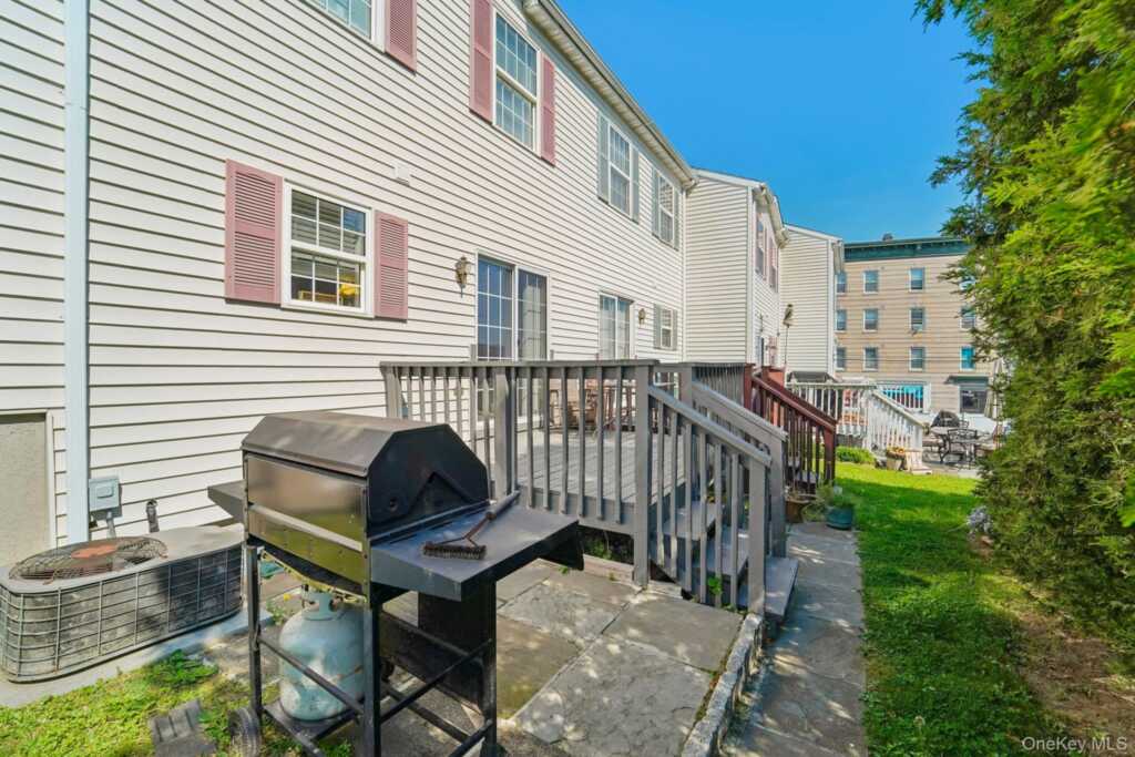7 Sand Street, Rye, NY 10573 - Photo 25 of 30
