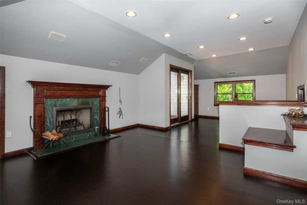 177 Puritan Drive, New Rochelle, NY 10583 - Photo 28 of 38