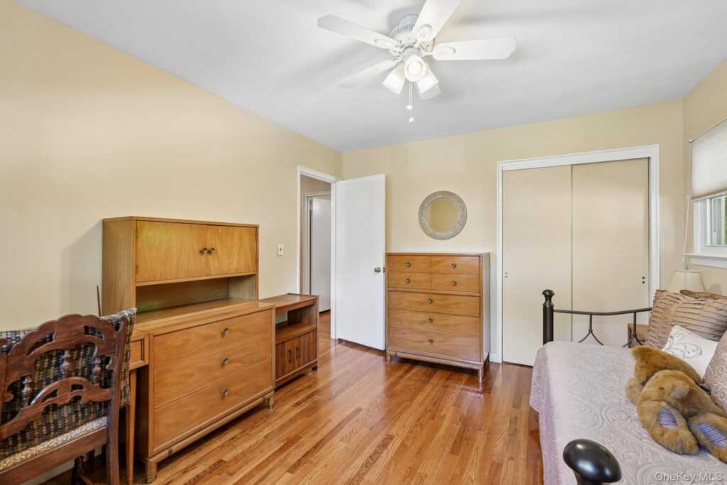 36 Chatham Road, New Rochelle, NY 10804 - Photo 18 of 44