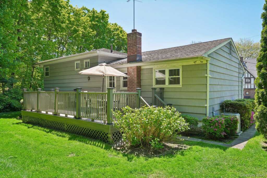 36 Chatham Road, New Rochelle, NY 10804 - Photo 34 of 44