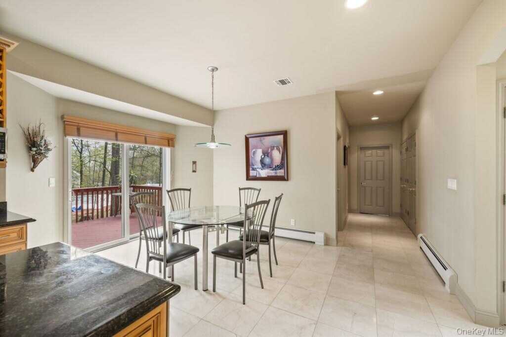 150 Trails End, New City, NY 10956 - Photo 16 of 45