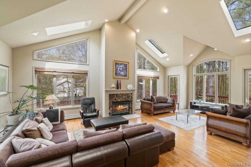 150 Trails End, New City, NY 10956 - Photo 19 of 45