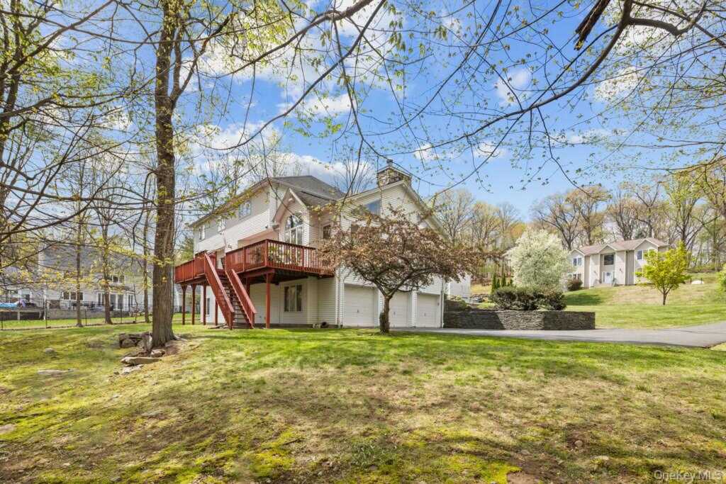 150 Trails End, New City, NY 10956 - Photo 3 of 45