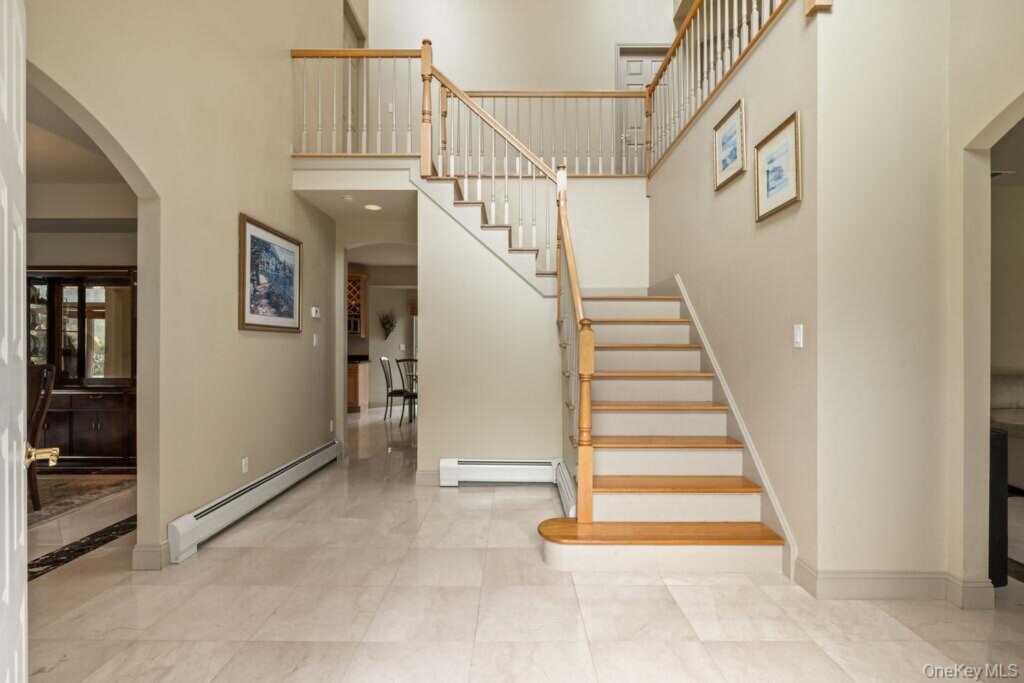150 Trails End, New City, NY 10956 - Photo 5 of 45