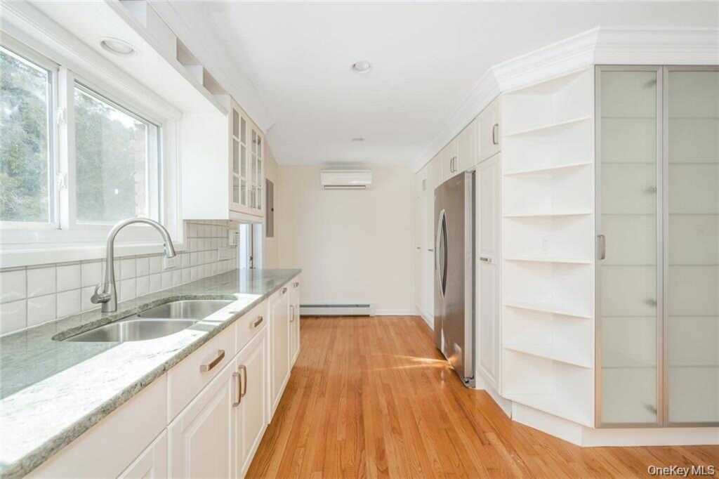 10 Bell Place, Rye, NY 10573 - Photo 15 of 25