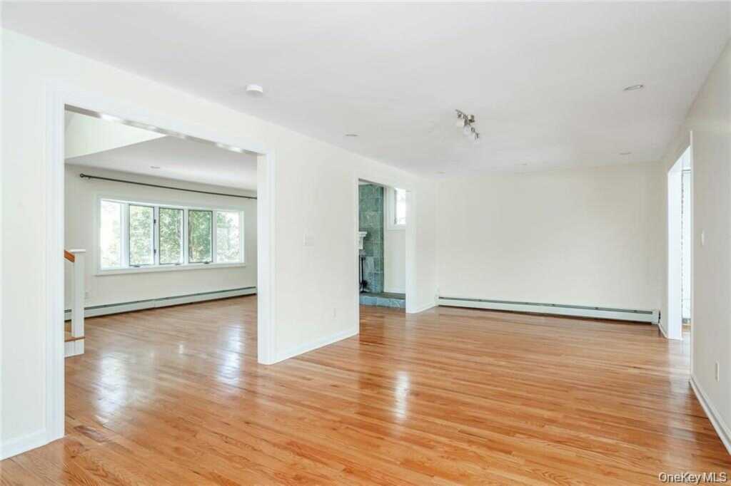 10 Bell Place, Rye, NY 10573 - Photo 16 of 25