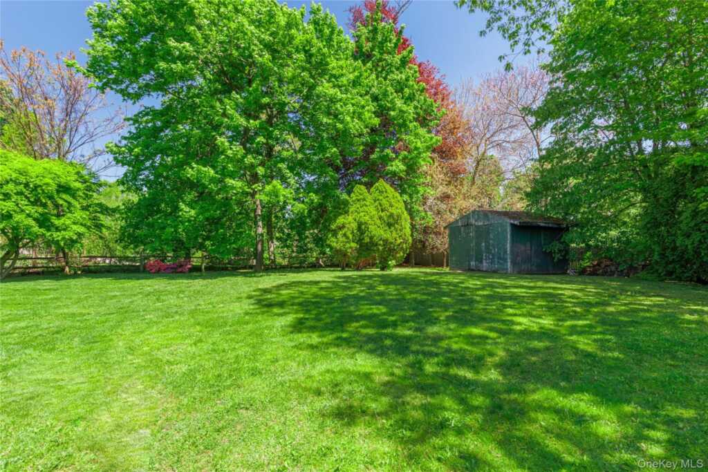 10 Bell Place, Rye, NY 10573 - Photo 8 of 25