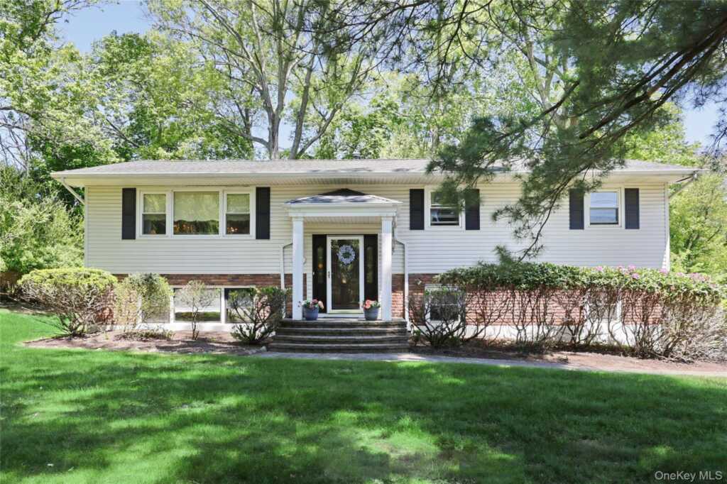 164 Phillips Hill Road, New City, NY 10956