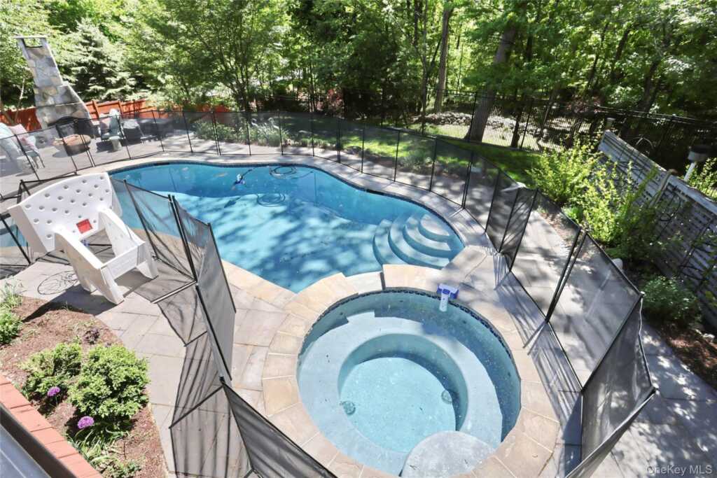 2 Phillips Drive, Stony Point, NY 10980 - Photo 3 of 42