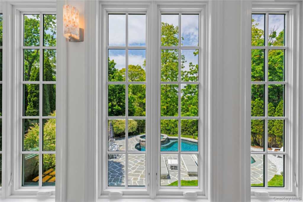 746 The Parkway, Rye, NY 10543 - Photo 10 of 50