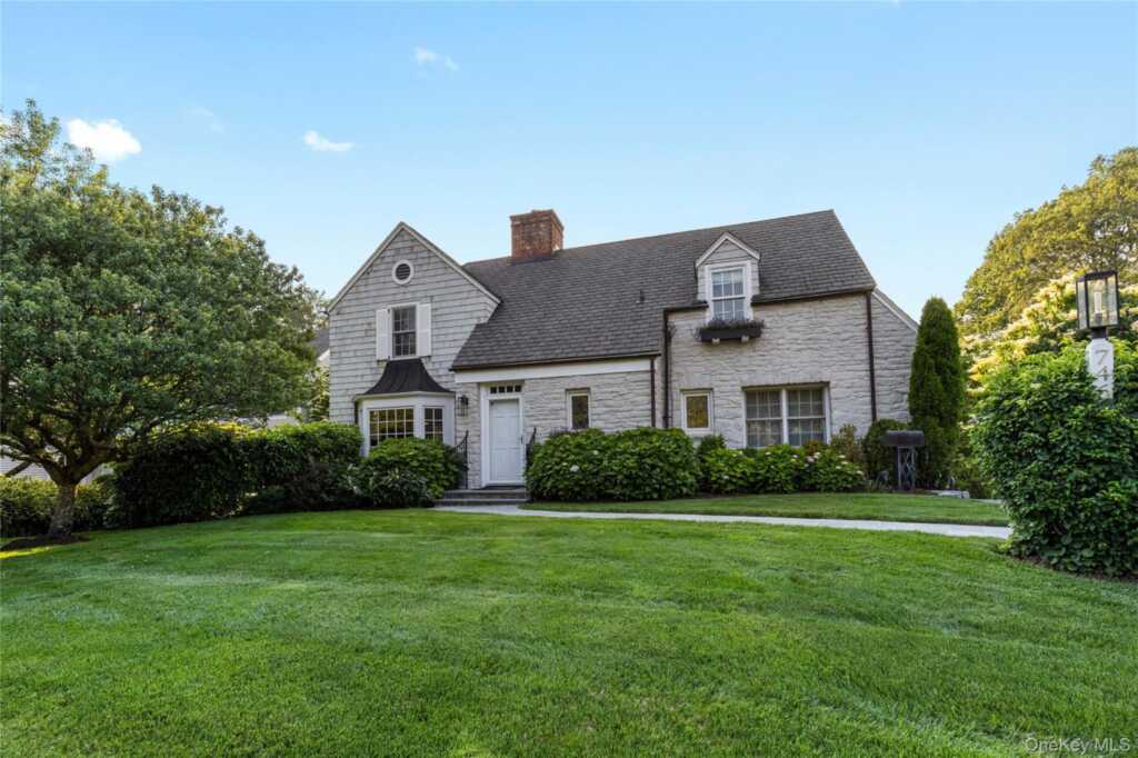 746 The Parkway, Rye, NY 10543 - Photo 2 of 50