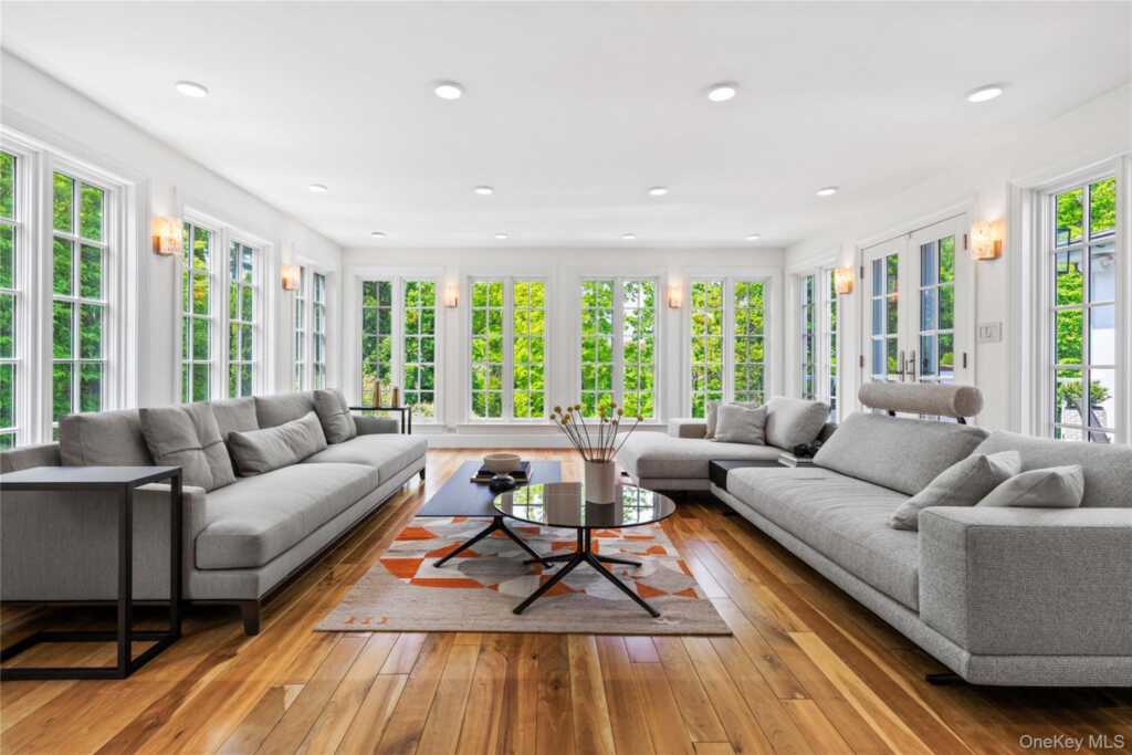 746 The Parkway, Rye, NY 10543 - Photo 8 of 50