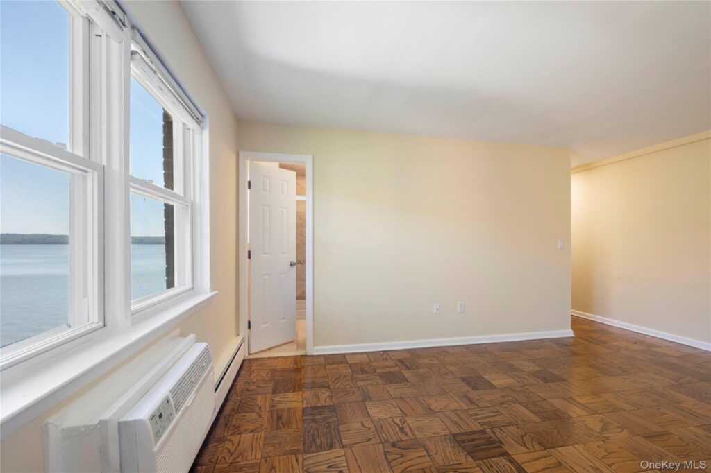 101 Gedney Street, Unit #5J, Nyack, NY 10960 - Photo 11 of 12