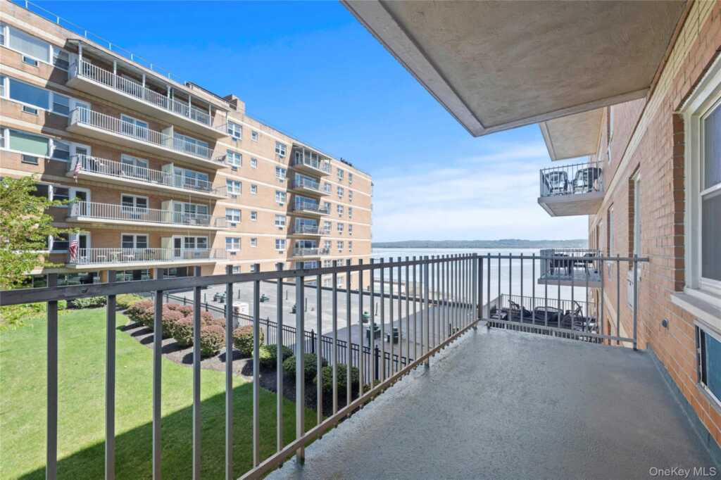 101 Gedney Street, Unit #2H, Nyack, NY 10960 - Photo 6 of 12