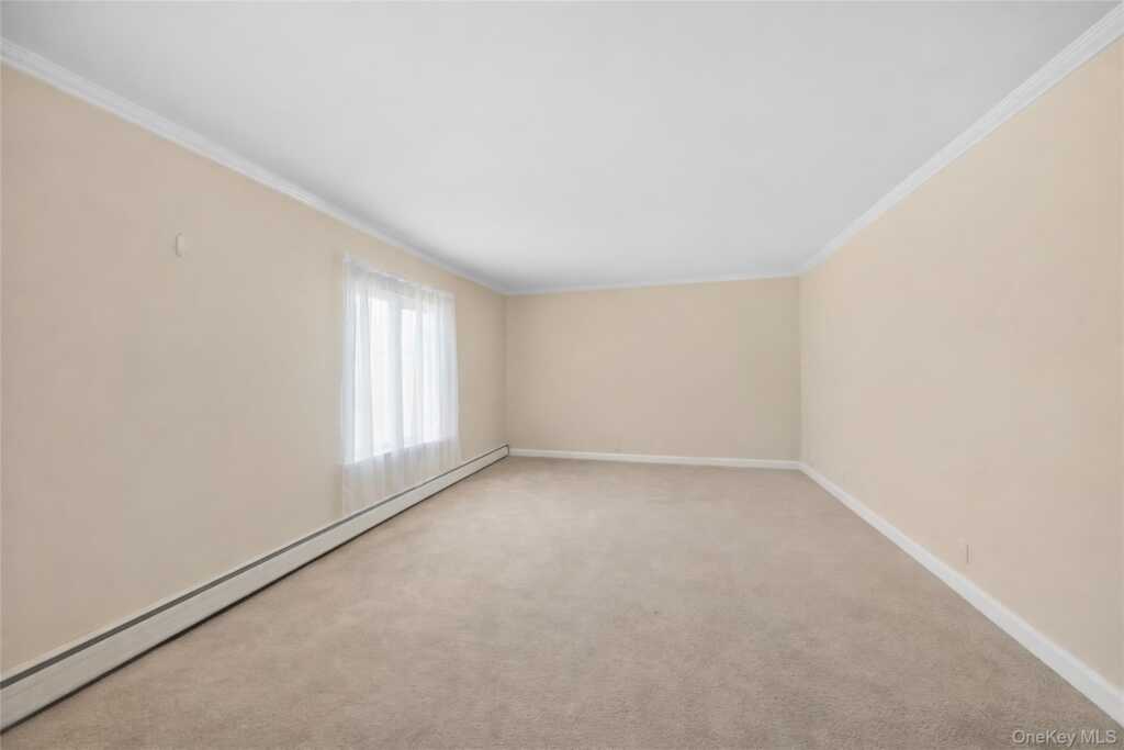6 Lake Drive, New City, NY 10956 - Photo 12 of 22