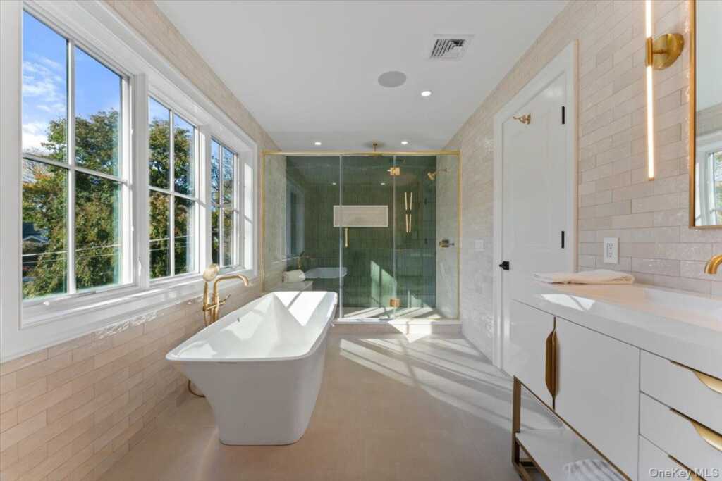 50 Franklin Avenue, Rye, NY 10580 - Photo 18 of 45