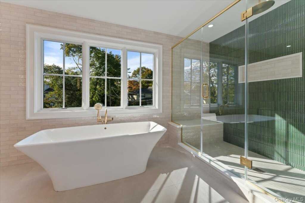 50 Franklin Avenue, Rye, NY 10580 - Photo 8 of 45