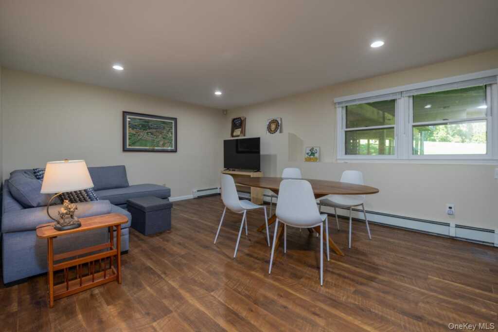4 Apple Court, Nanuet, NY 10954 - Photo 17 of 31