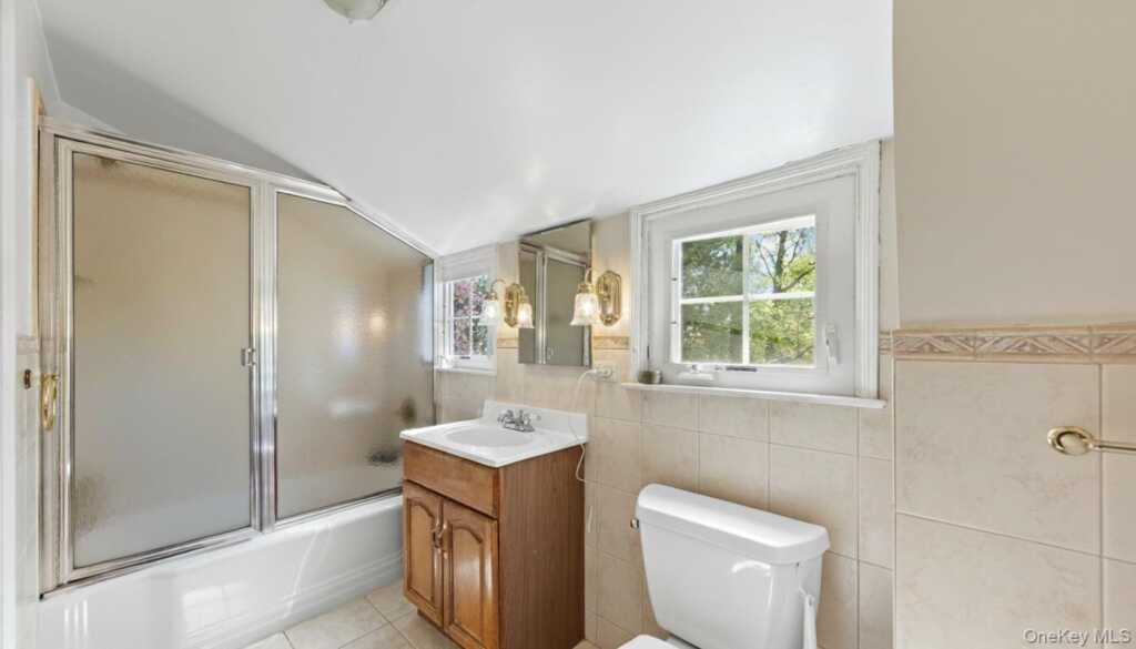 50 Wilmot Road, New Rochelle, NY 10804 - Photo 14 of 21