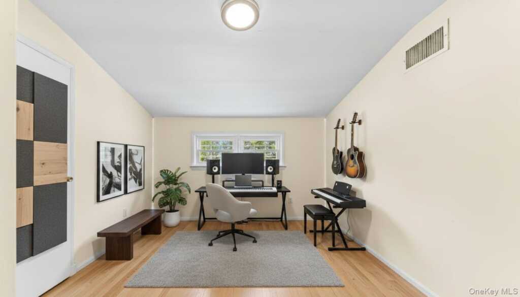 50 Wilmot Road, New Rochelle, NY 10804 - Photo 16 of 21