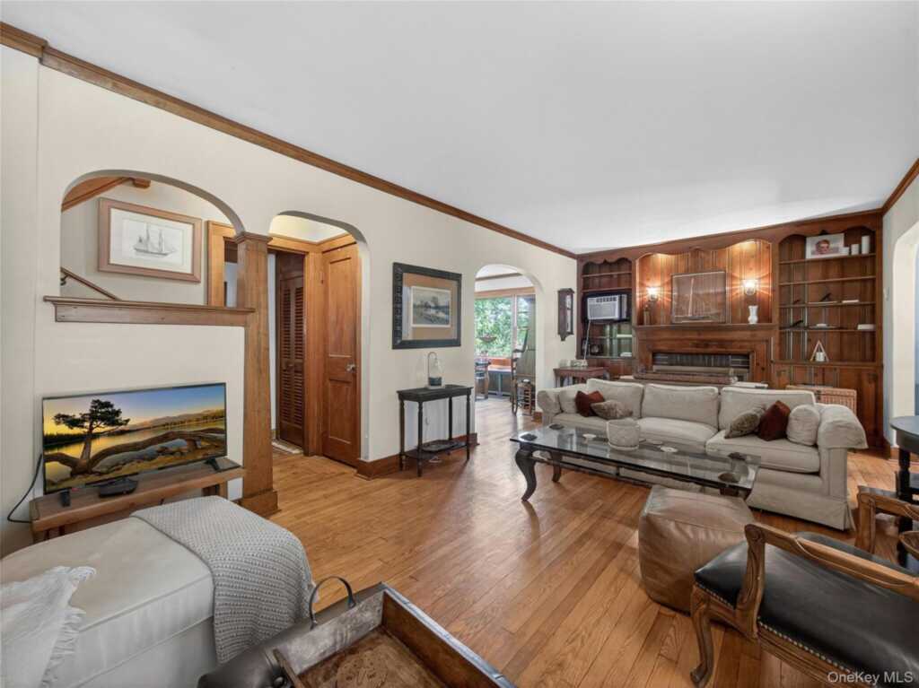 1 Lawrence Street, Nyack, NY 10960 - Photo 15 of 47