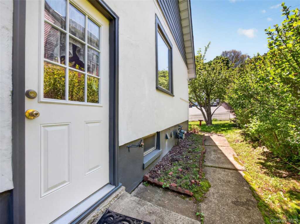 1 Lawrence Street, Nyack, NY 10960 - Photo 36 of 47