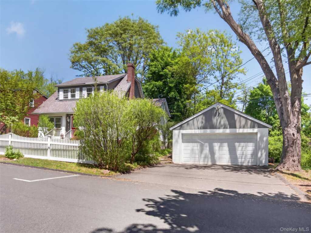 1 Lawrence Street, Nyack, NY 10960 - Photo 38 of 47