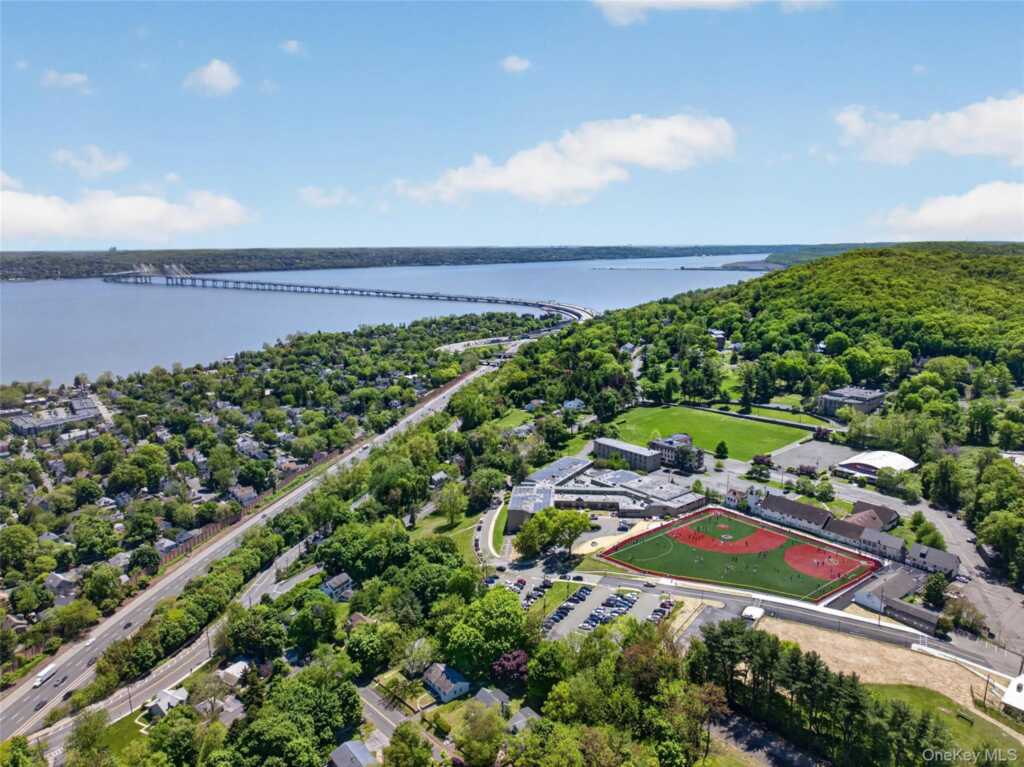 1 Lawrence Street, Nyack, NY 10960 - Photo 41 of 47