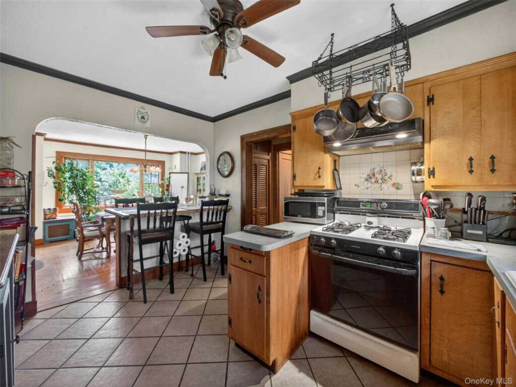 1 Lawrence Street, Nyack, NY 10960 - Photo 8 of 47