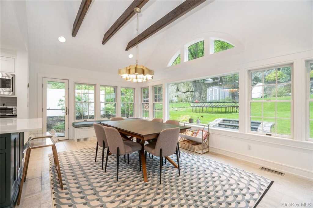 10 Loewen Court, Rye, NY 10580 - Photo 13 of 35