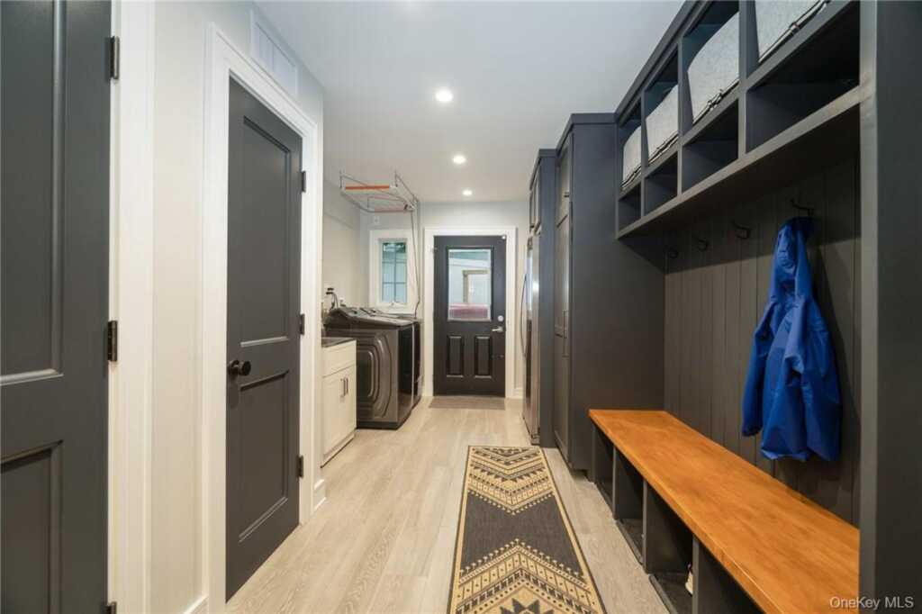 10 Loewen Court, Rye, NY 10580 - Photo 16 of 35