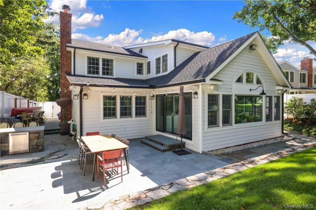 10 Loewen Court, Rye, NY 10580 - Photo 29 of 35