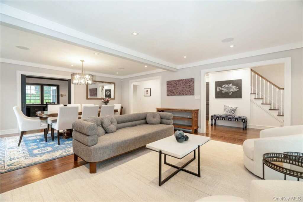 10 Loewen Court, Rye, NY 10580 - Photo 8 of 35