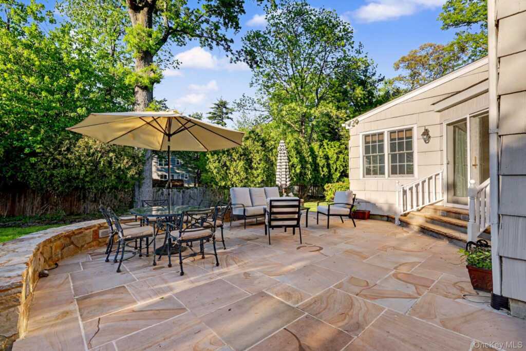 4 Clark Lane, Rye, NY 10580 - Photo 14 of 30