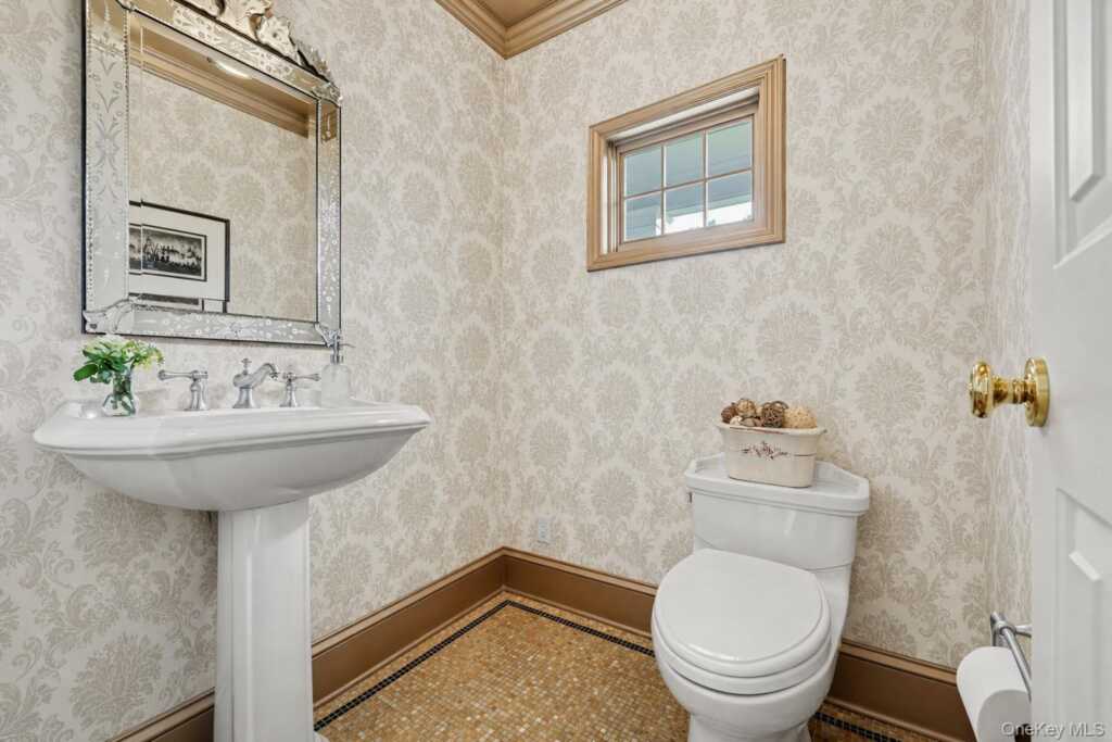 4 Clark Lane, Rye, NY 10580 - Photo 15 of 30