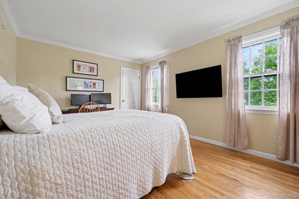 4 Clark Lane, Rye, NY 10580 - Photo 23 of 30