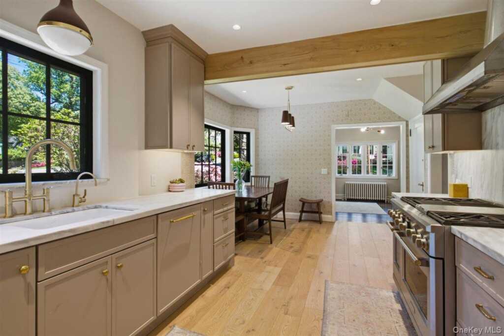 1 Aviemore Drive, New Rochelle, NY 10804 - Photo 15 of 30