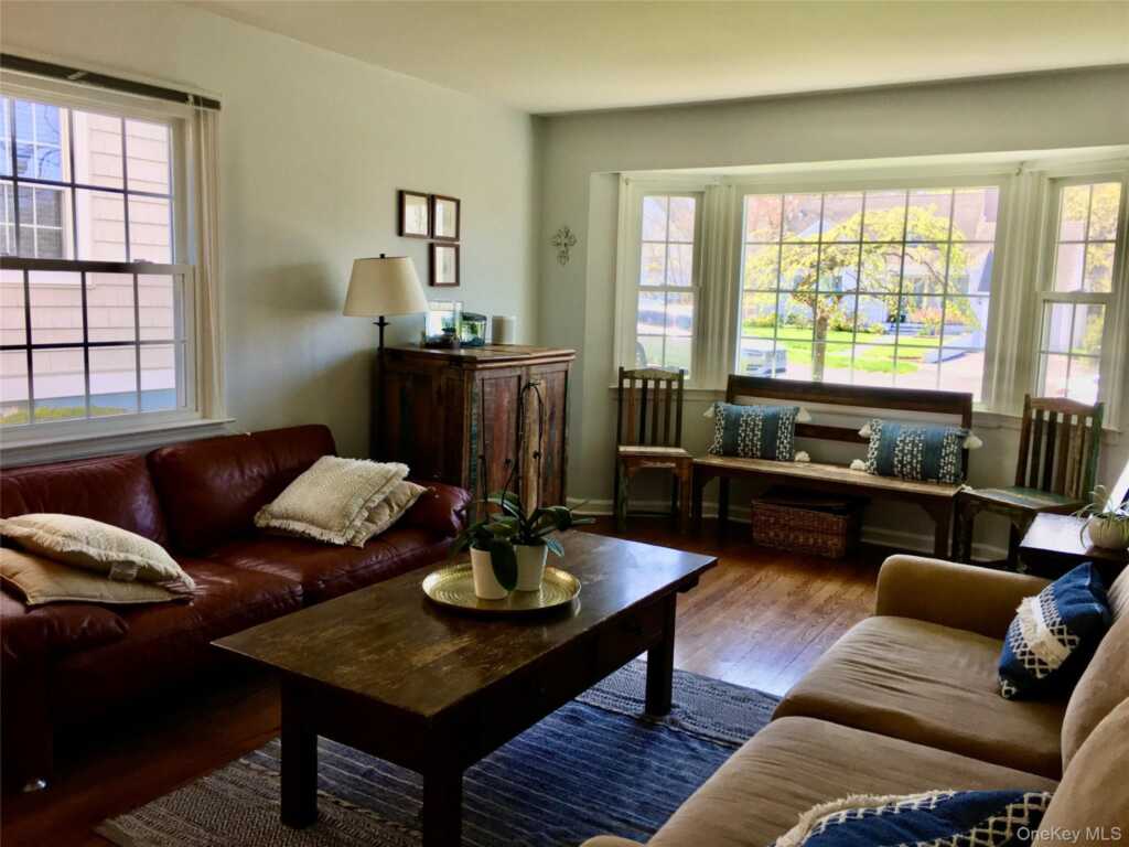 98 Glen Oaks Drive, Rye, NY 10580 - Photo 3 of 27