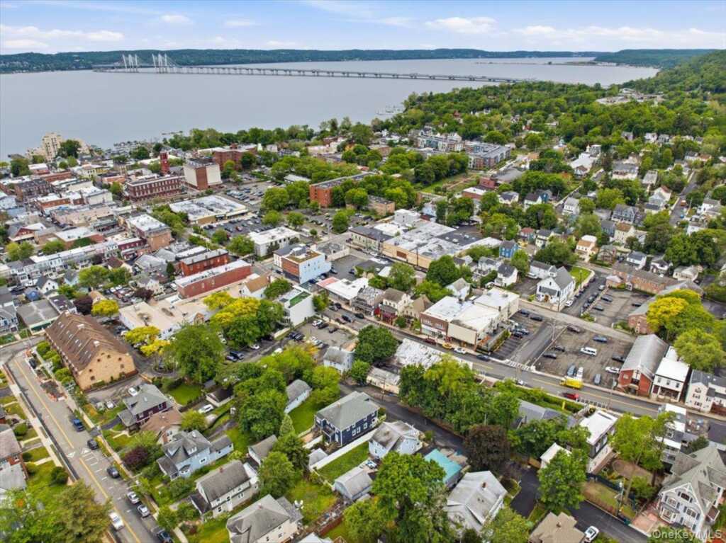 8 E Catherine Street, Nyack, NY 10960 - Photo 34 of 36