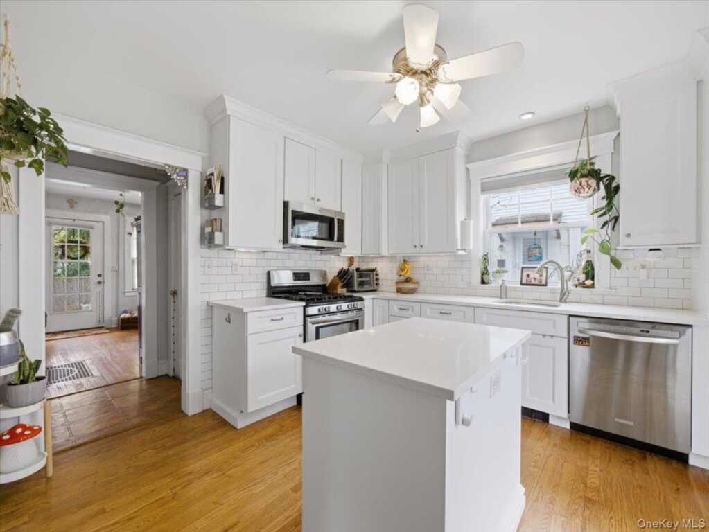 8 E Catherine Street, Nyack, NY 10960 - Photo 9 of 36
