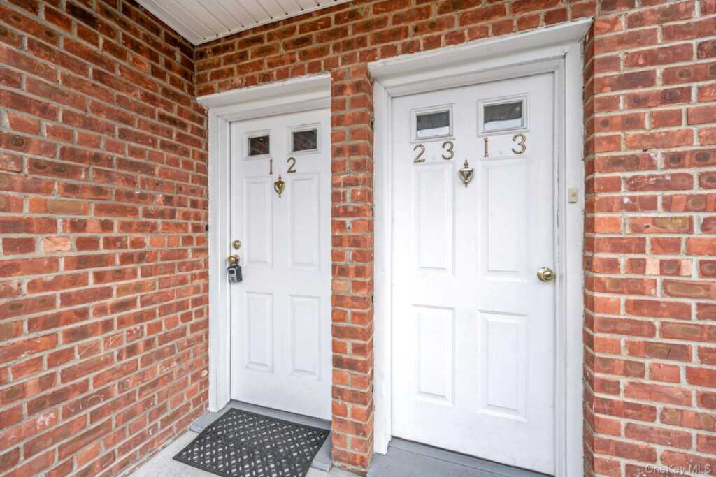 184 Purchase Street, Unit #1-2, Rye, NY 10580 - Photo 4 of 33